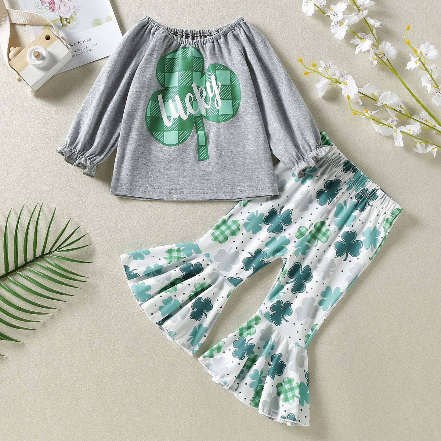 Baby Girl 1pcs 4-Leaves Grass Graphic Long Sleeve Tops Combo Allover Grass Print Ruffle Hem Pants Sets