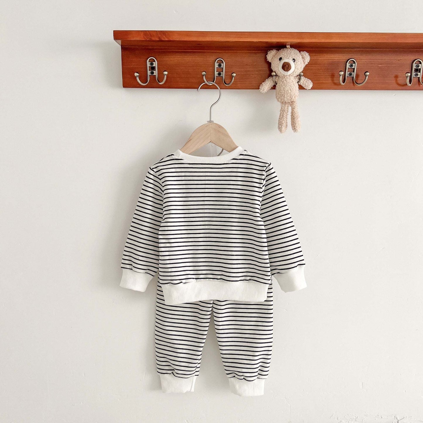 Baby Unisex Striped Pattern Bear Patched Hoodies Combo Pants Sets